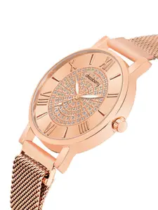 DressBerry Women Watch With Charm Gift Set