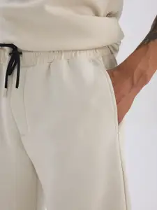 DeFacto Men Regular Fit Mid-Rise Sports Shorts