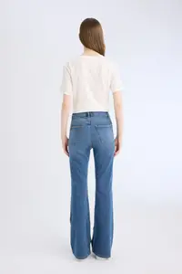DeFacto Women Bootcut Light Fade Jeans