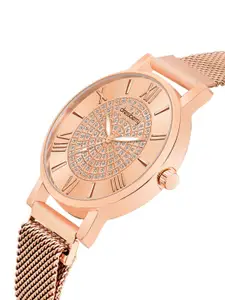 DressBerry Women Watch With Charm Gift Set