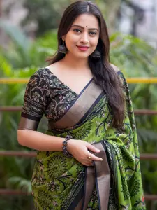 Mitera Women Ajrak Printed Zari Saree With Unstitched Blouse Piece