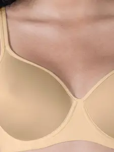 Soie Women Ultra-Lightly Padded Soft Underwired Breathable Spacer Cup T-shirt Bra