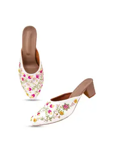 DressBerry Women Ethnic Floral Block Heel Mules