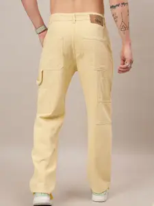 The Roadster Lifestyle Co. Men Comfort Straight Fit Mid-Rise Cargo Styles Cotton Jeans