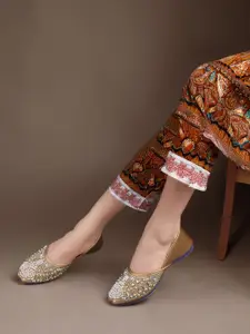 Anouk Women Embellished Ethnic Mojaris Flats