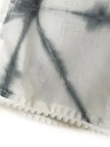 Ravaiyaa Women Printed Scarf