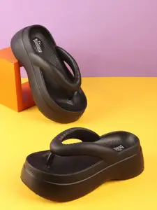 The Roadster Lifestyle Co Women Comfortable Sliders