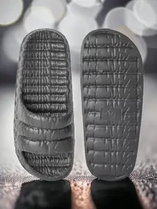 FABBMATE Girls Printed Sliders