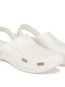 DRACKFOOT Men Self Design Clogs