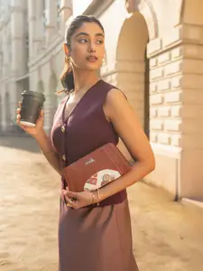 ZOUK Women Arika Zipper Wallet Seashell Motif White