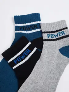 max Men Pack Of 3 Colourblocked Ankle-Length Socks