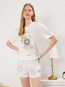 Trendyol Women Conversational Printed Pure Cotton T-Shirt With Shorts Night suits