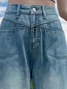 The Roadster Lifestyle Co. Women Straight Fit Mid-Rise Jeans