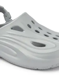 The Roadster Lifestyle Co. Men Comfortable Clogs