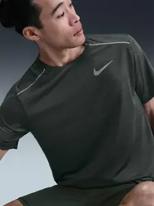 Nike Dri-FIT Miler Men's Short-Sleeve Running Tshirt