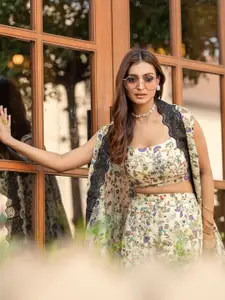 Moda Rapido Ethnic Motifs Print Co-Ord With Shrug