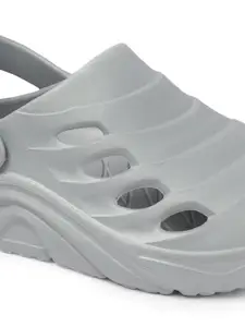 The Roadster Lifestyle Co. Men Comfortable Clogs