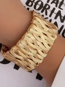 DressBerry Gold-Plated  Anti tarnish Antique Cuff Bracelet