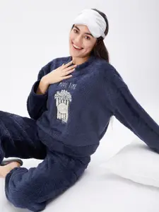 Sweet Dreams Women Printed Winter Night suit