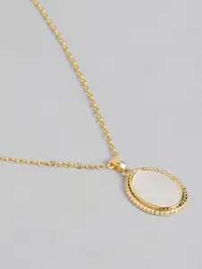 DressBerry Oval Shape Pendant with Chain