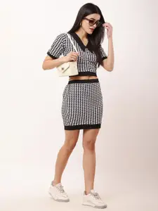 Moda Rapido Women Checked Printed V-Neck Short Sleeves Co-Ords