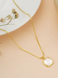 Bishty Fashion Gold-Plated Stainless Steel Square Shaped Pendant with Chain