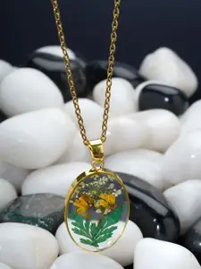 Bishty Fashion Gold-Plated Stainless Steel Dried Real Flower Resin Pendant with Chain