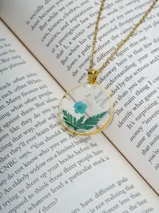 Bishty Fashion Gold-Plated Stainless Steel Dried Real Flower Resin Pendant with Chain