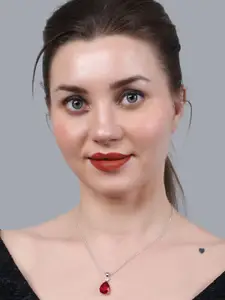 PUJVI Teardrop Shaped Pendants with Chains