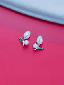 Estailo fashion Silver-Plated Artificial Beaded Floral Shaped Studs