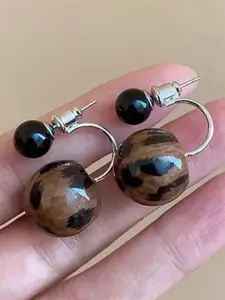 PASU FASHION Gold-Plated Pearls Studded Circular Shaped Drop Earrings