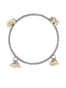 Anouk Sangria Set of 4 German Silver Plated & Textured Pearl stone Studded Bangles