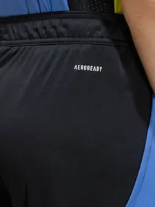 ADIDAS Originals Men Colourblocked Regular Shorts