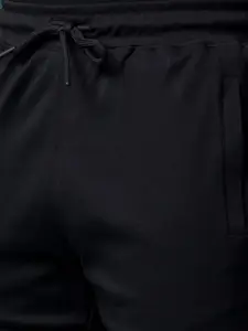 Crimsoune Club Men Solid Slim Fit Shorts