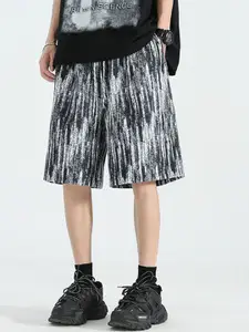StyleCast x Revolte Men Printed Low-Rise Shorts