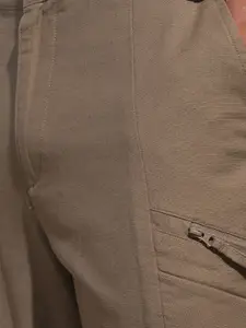 HIGHLANDER Men Relaxed Fit Cargos Trousers