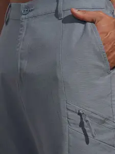 HIGHLANDER Men Relaxed Fit Mid-Rise Cargos