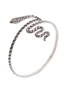 EL REGALO Women Silver-Toned Tribal Silver-Plated Wraparound Armlet