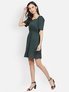 Sipsew Green Solid Crepe Dress