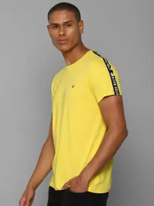 Allen Solly Men Yellow Slim Fit Pure Cotton T-shirt
