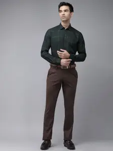 V Dot Slim Fit Opaque Checked Formal Shirt