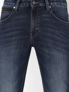 Lee Men Blue Bruce Skinny Fit Mildly Distressed Heavy Fade Jeans