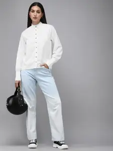 The Roadster Lifestyle Co. Women White Solid Casual Shirt