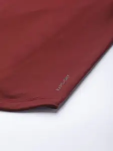 HRX by Hrithik Roshan Men Colourblocked Sweatshirt