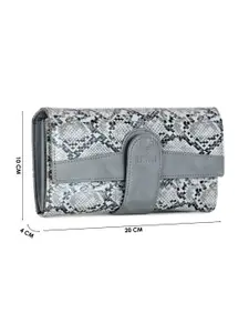 THE CLOWNFISH Coral Women Grey & White Animal Two Fold Wallet