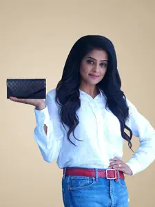 THE CLOWNFISH Helena Women Navy Blue Textured Envelope