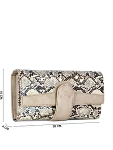 THE CLOWNFISH Coral Women Beige & Off White Animal Textured Two Fold Wallet