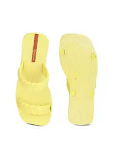iPanema Women Yellow Sliders
