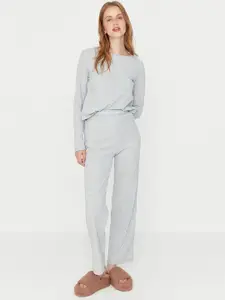 Trendyol Women Grey Solid Night suit