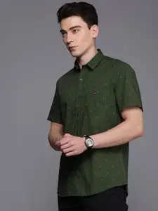 Louis Philippe Sport Men Slim Fit Geometric Printed Casual Shirt